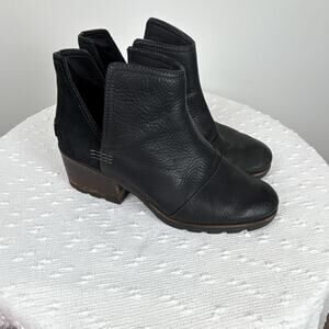Sorel Black Leather Slip On Ankle Bootie Women's Size 9
